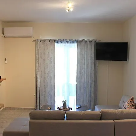 John's House 1 * Diakopto